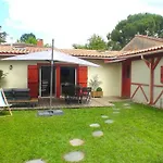 Maison Esprit Des Lois 別荘 La Brede