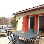 Maison Esprit Des Lois 別荘